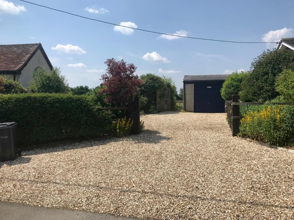 Charming Modernized Country Cottage Near Mere, Wiltshire Mere  Екстериор снимка