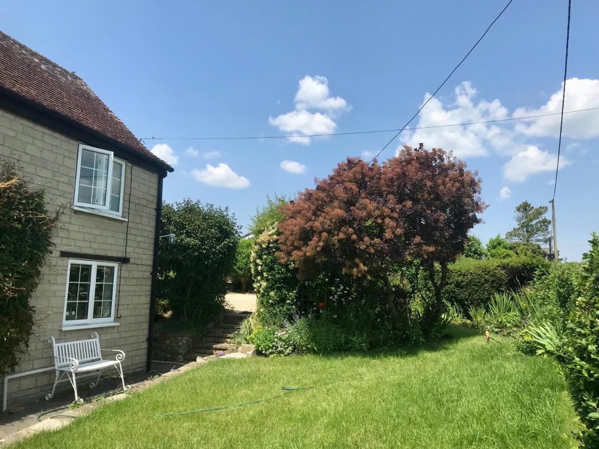 Charming Modernized Country Cottage Near Mere, Wiltshire Mere  Екстериор снимка